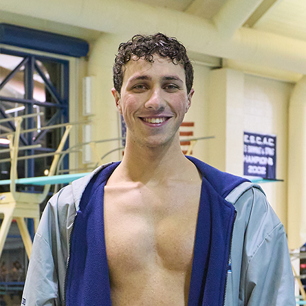 Justin Finkel ’25 named NESCAC Swimmer of the Year for third consecutive year